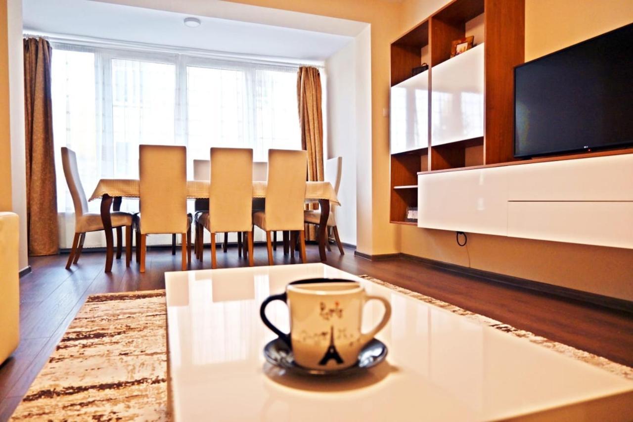 Downtown Recharge Spot Apartman Brassó Kültér fotó