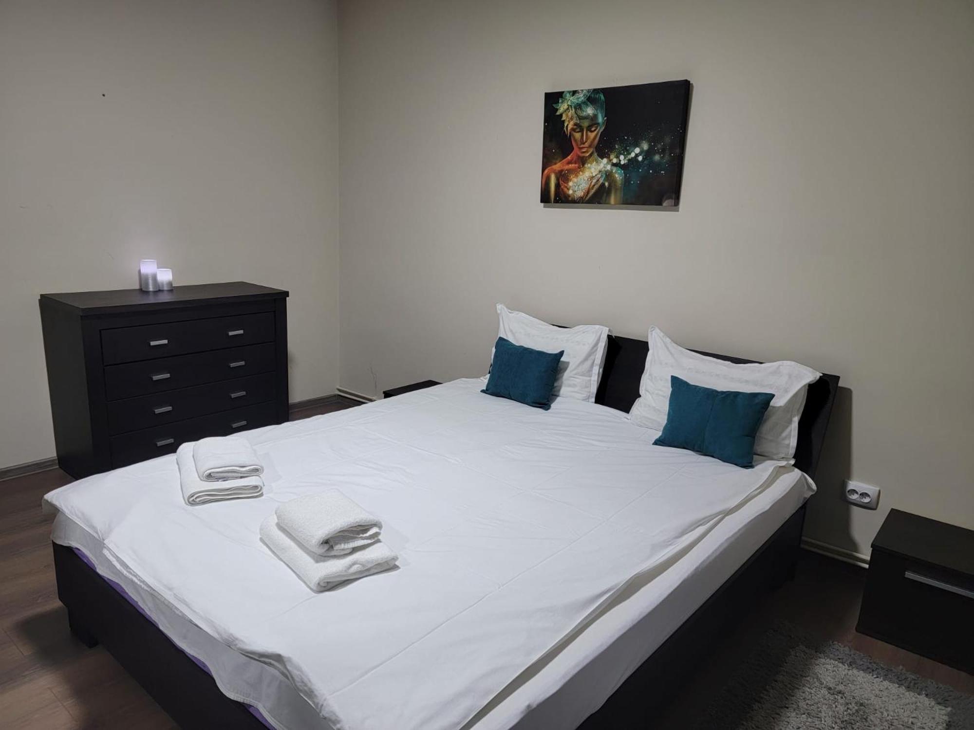 Downtown Recharge Spot Apartman Brassó Kültér fotó